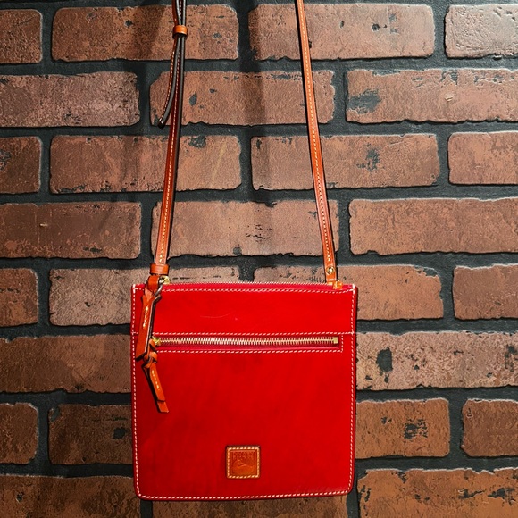 Dooney & Bourke Rich Red Leather bag - Picture 3 of 9